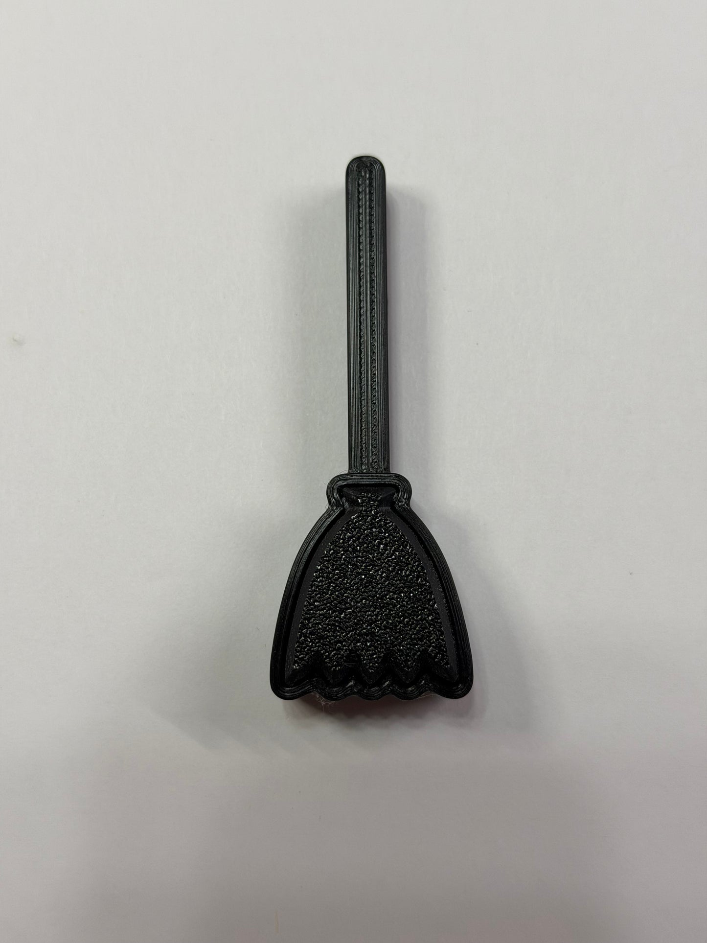 🧹 3D Printed Witch Broom Clicker