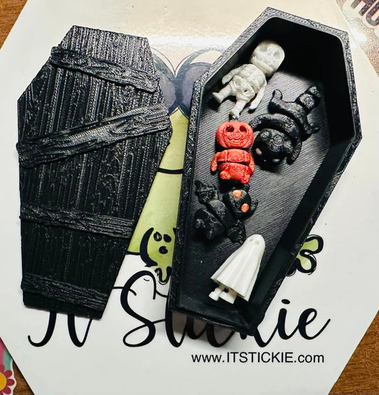 Mini Coffin with Tiny Halloween Dudes 3D Thang image 1