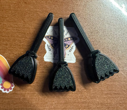 Witchin’ Clicks – 3D Printed Broomstick Clicker image 0