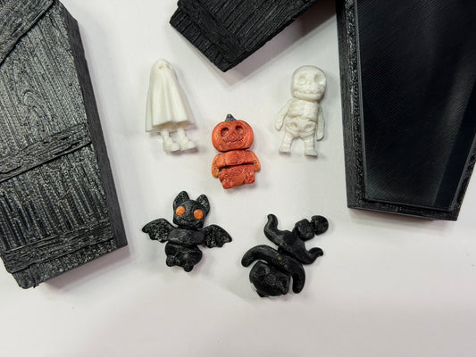 🎃 3D Printed Halloween Coffin with Micro Buddies