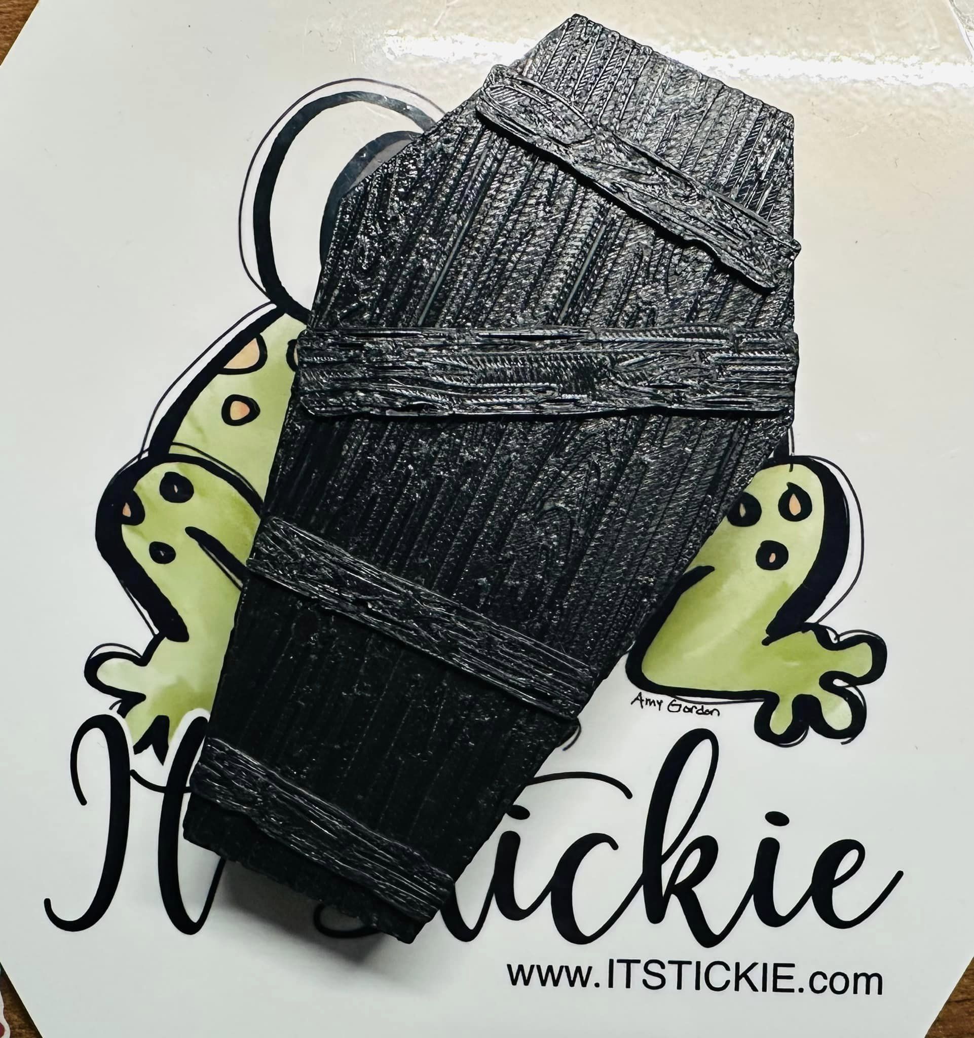 Mini Coffin with Tiny Halloween Dudes 3D Thang image 0